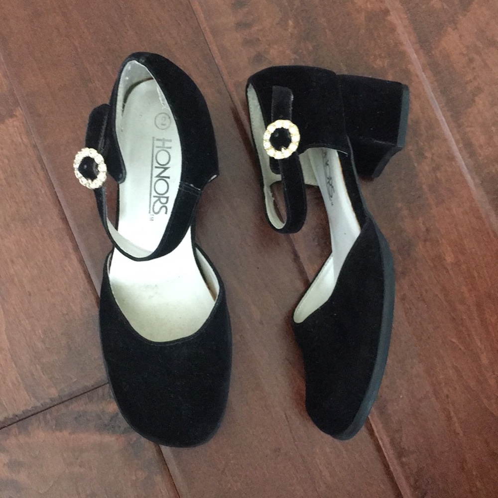 Black girls low heels